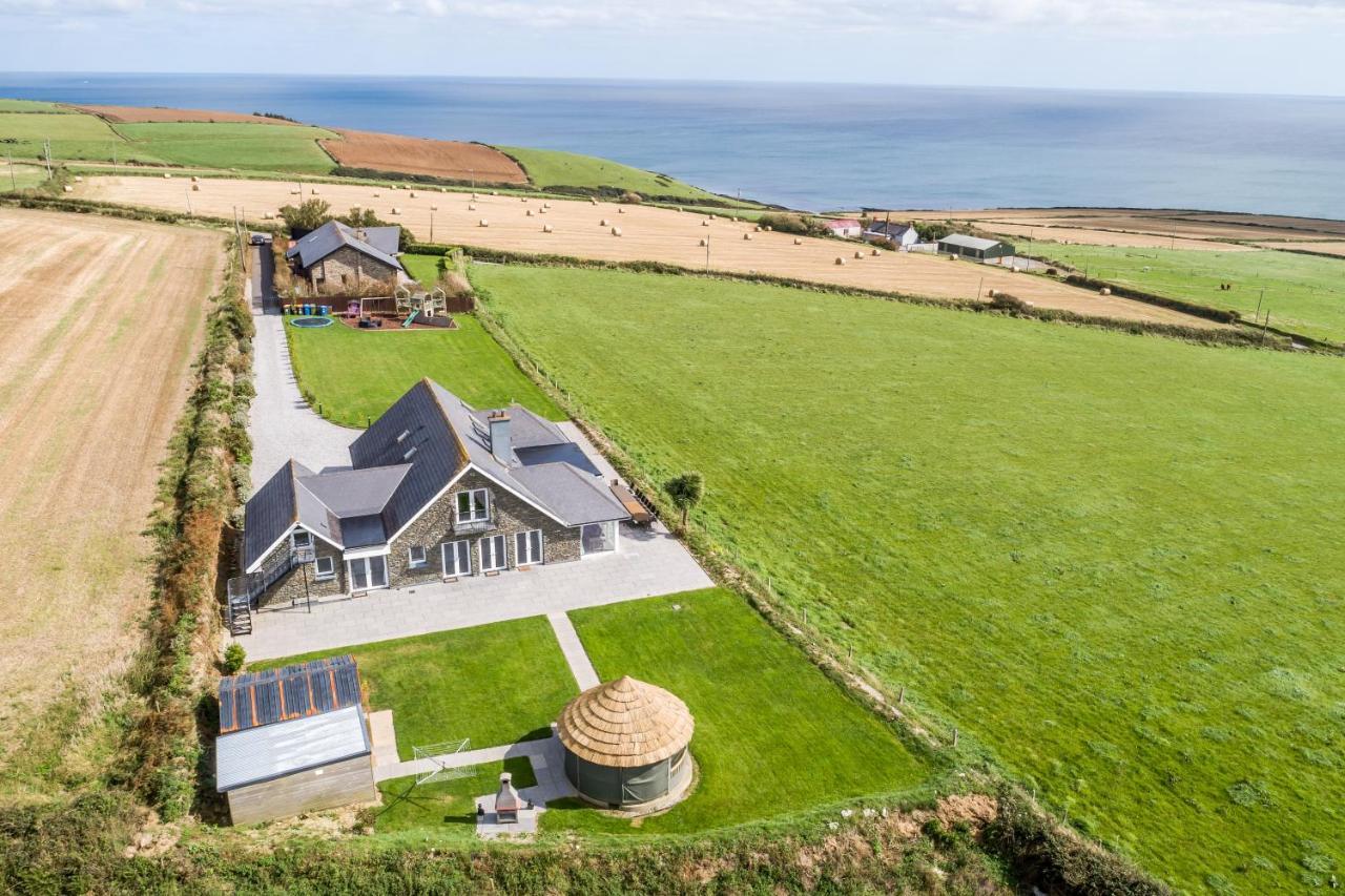 Ocean View,Kinsale, Hosted By Exquisite Holiday Homes, Sleeps 22 Екстер'єр фото