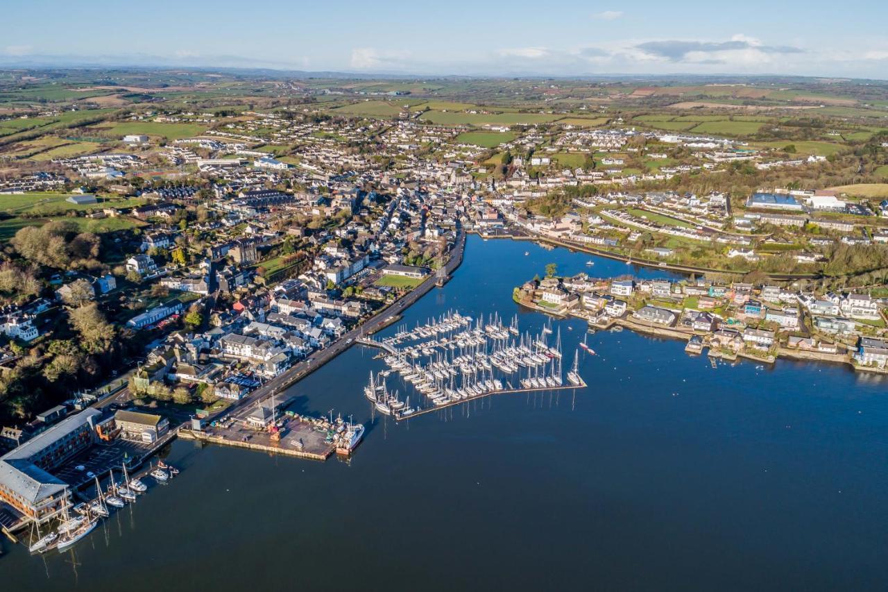 Ocean View,Kinsale, Hosted By Exquisite Holiday Homes, Sleeps 22 Екстер'єр фото