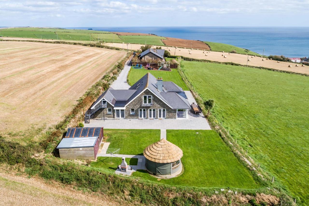 Ocean View,Kinsale, Hosted By Exquisite Holiday Homes, Sleeps 22 Екстер'єр фото