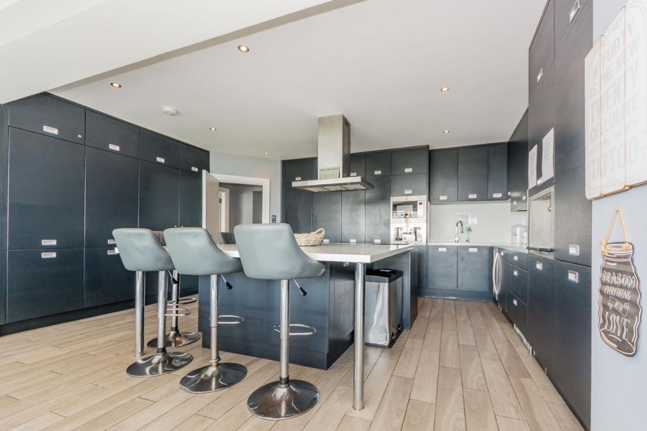 Ocean View,Kinsale, Hosted By Exquisite Holiday Homes, Sleeps 22 Екстер'єр фото